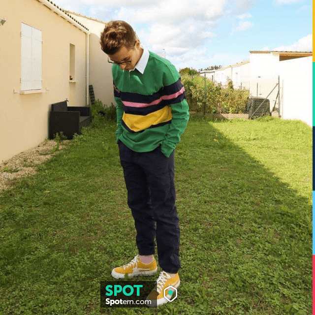 La paire de chaussures jaune porté par b2erus sur son compte Instagram