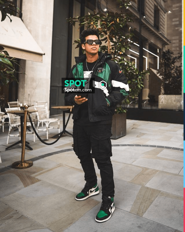 Supreme Nike Hooded Sports Jacket Green on the account Instagram 