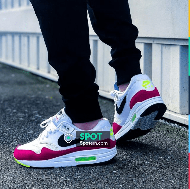 Suri Harmonie Overlappen Air max 1 "volt rush pink" worn by sneakersmalbac on the account Instagram  of @sneakersmalbac | Spotern