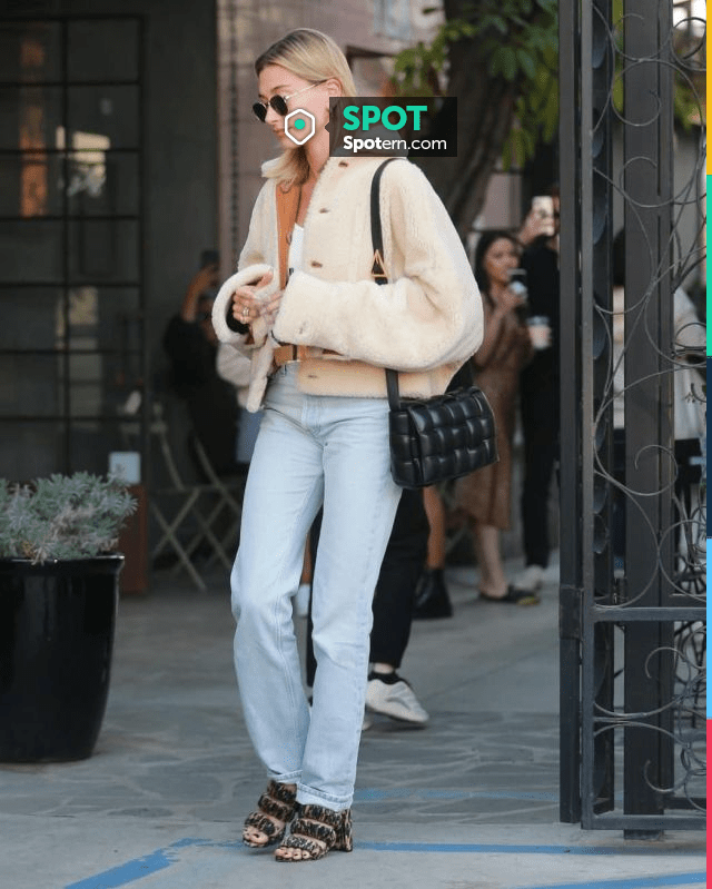 Hailey Baldwin Dons a Bodysuit, Ray-Bans, and Gucci Bag in New