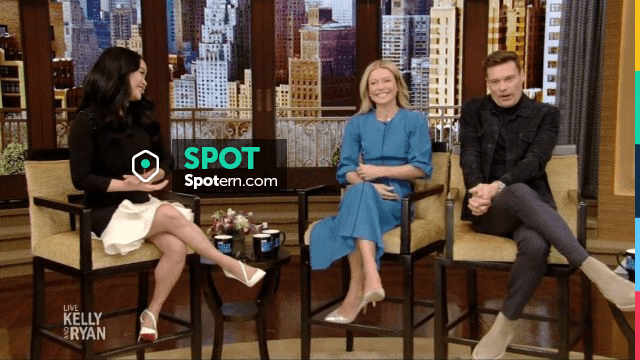 Ray Flo­ral Satin Pa­ja­ma Top worn by Lana Condor on LIVE with Kelly ...