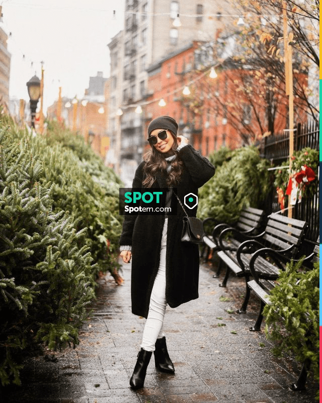 Coat Black of Kat Tanita on the Instagram account @kattanita | Spotern