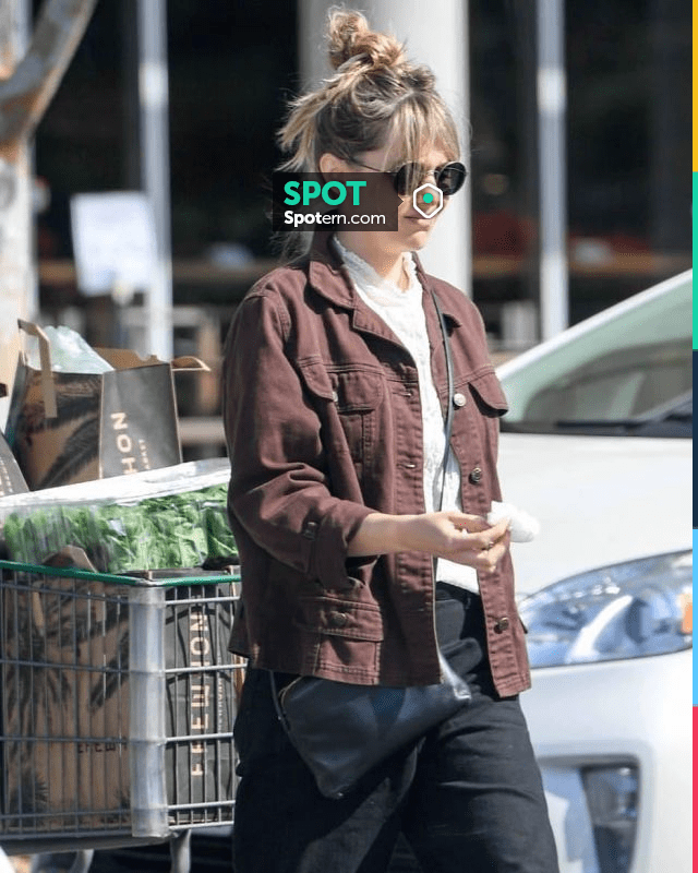 Oliver Peoples x the Row After Midnight Sunglasses worn by Elizabeth Olsen  Erewhon March 30, 2020 | Spotern