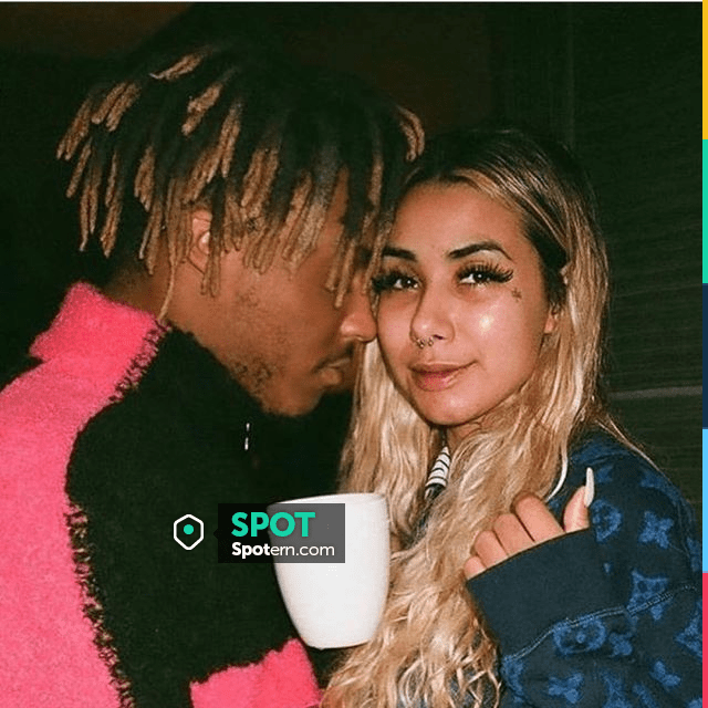 The sweater neon pink and black Louis Vuitton worn by Juice Wrld on the  account Instagram of @allylotti