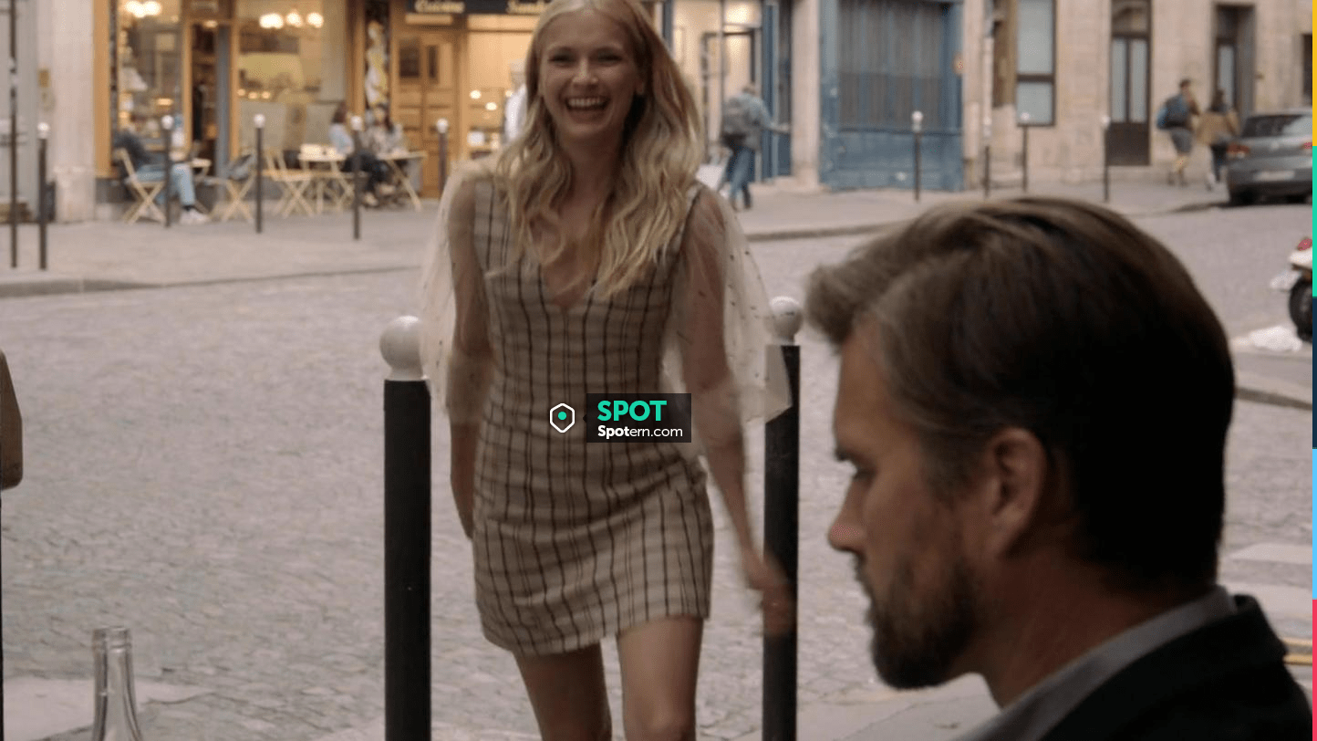 Camille's Outfit, Emily in Paris Season 2, Episode 2