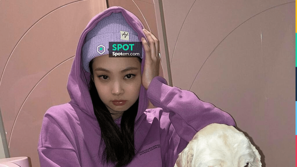 Beanie that Jennie Kim wore in her Instagram Post | Spotern