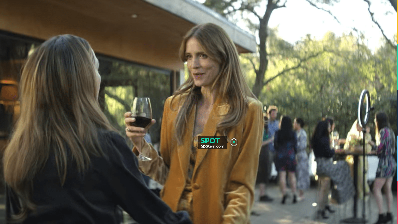 L'Agence Chamberlain Velvet Blazer in yellow worn by Dottie Quinn