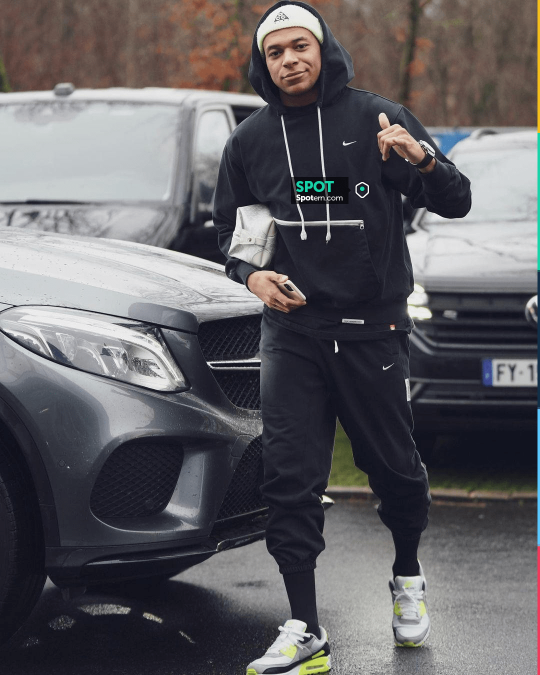 The black sweatshirt hoodie Nike Kylian Mbappé on his account Instagram @  k.mbappe