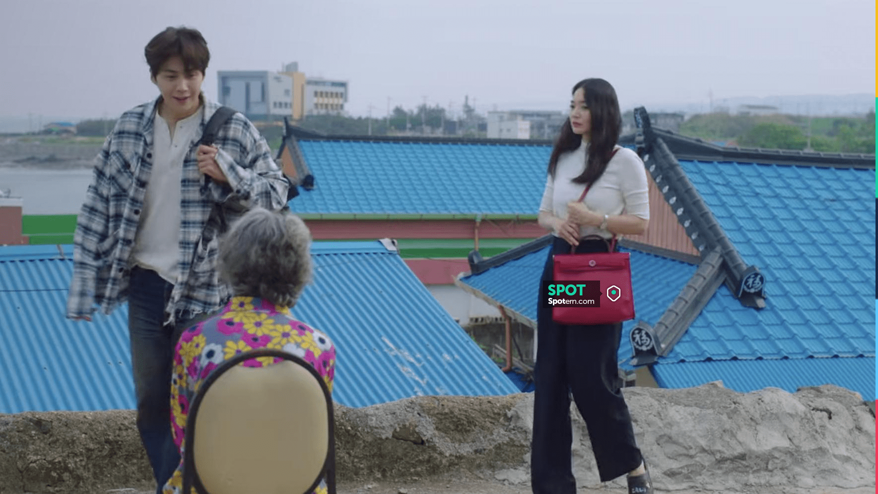 Herbag Zip 31 Retourne Verso Bag in red worn by Yoon Hye Jin (Shin Min-a)  as seen in Hometown Cha-Cha-Cha (S01E02)