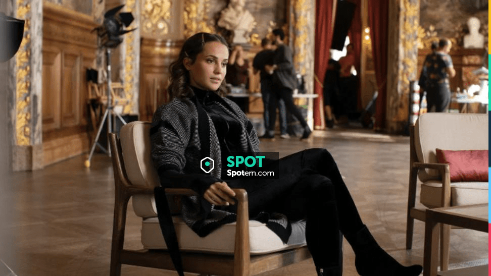 Louis Vuitton Silver Coussin PM Bag worn by Mira (Alicia Vikander) as seen  in Irma Vep (S01E06)