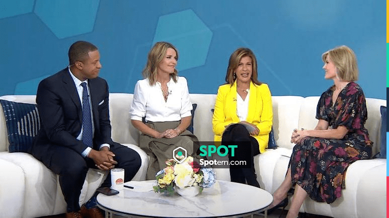 Tory Burch Poplin Pleated Skirt worn by Savannah Guthrie as seen in Today  on September 29,2022 | Spotern