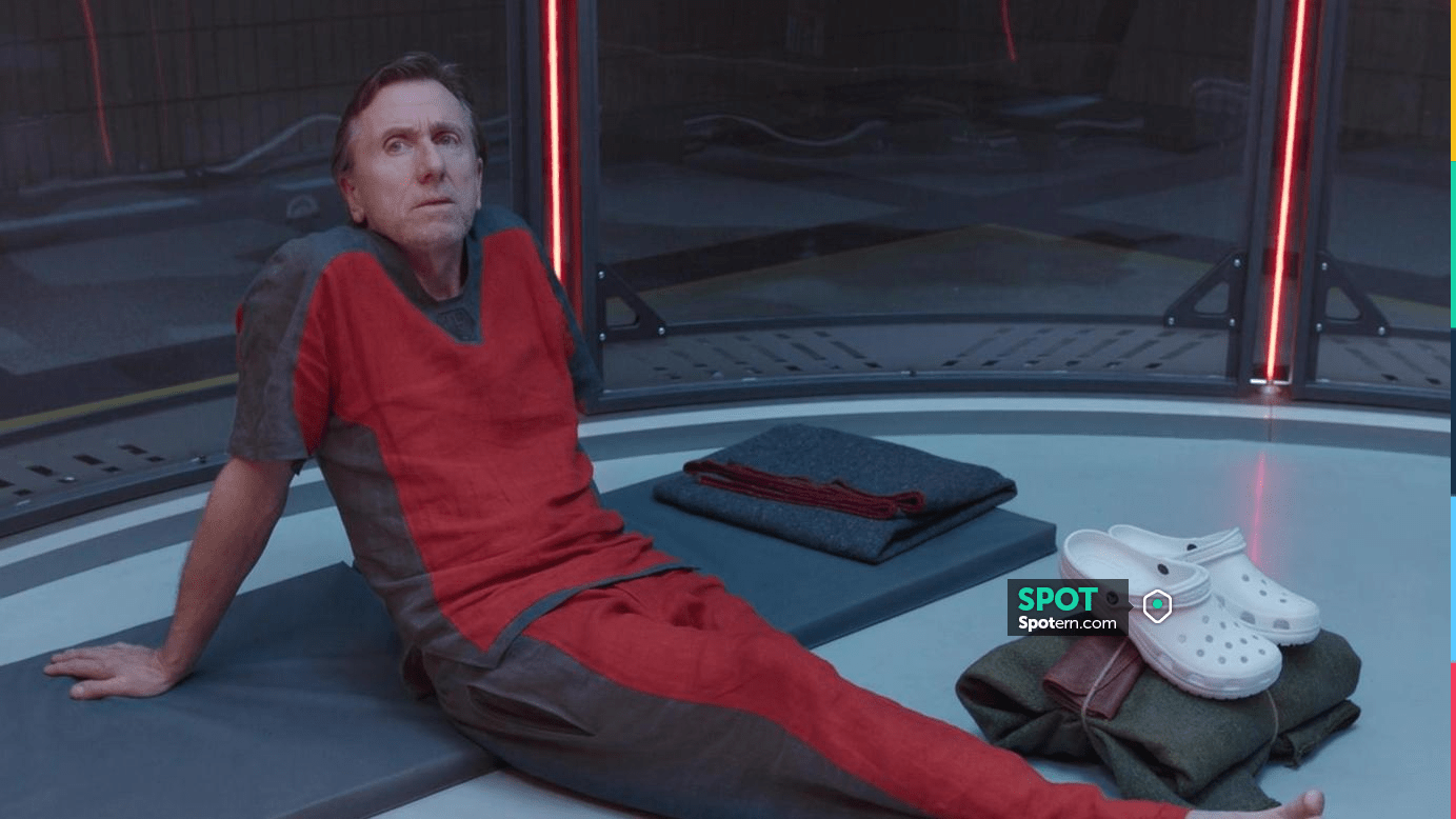 Crocs Classic White Clogs worn by Abomination (Tim Roth) in She-Hulk:  Attorney at Law (S01E09) | Spotern