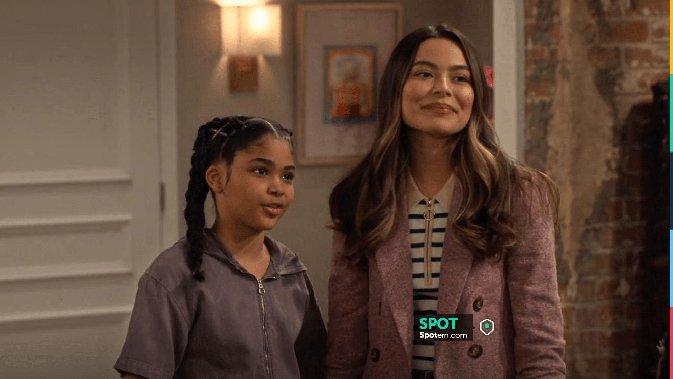 Veronica Beard Beacon Blazer usado por Carly Shay (Miranda Cosgrove) como  se ve en iCarly (S01E02) | Spotern