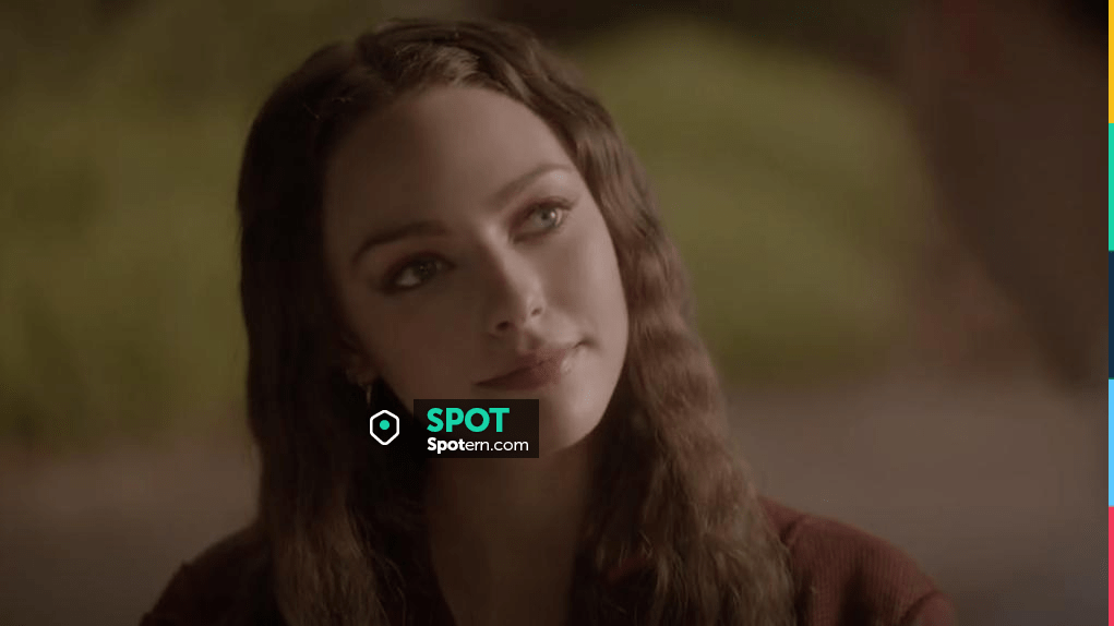 Legacies: Season 3 Episode 11 Hope's necklace | Shop Your TV