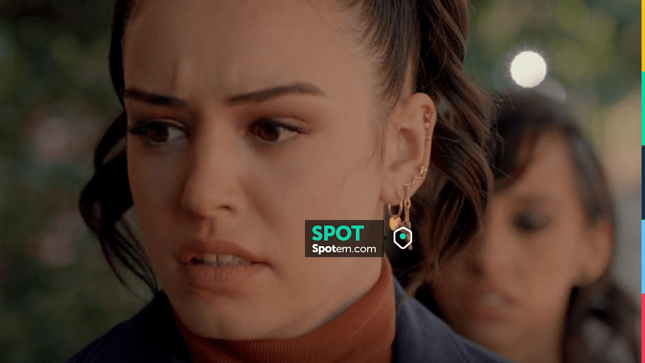 Gorjana Jewelry Ana Coin Hug­gies worn by Josie Saltzman (Kaylee Bryant