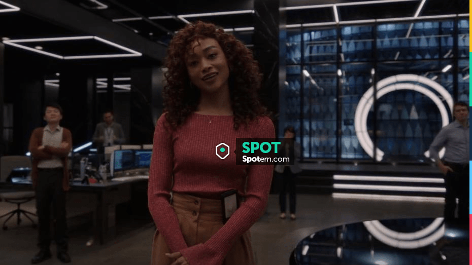 Theory Cabled Print Ribbed Boat Neck Sweater worn by Hannah Kim (Tati