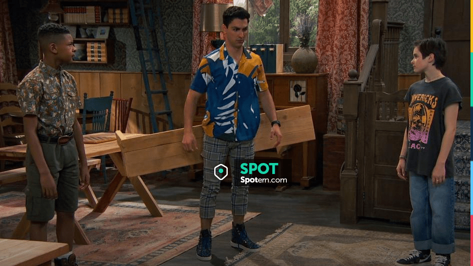 topman-skinny-cargo-check-pants-worn-by-parker-preston-trevor-tordjman