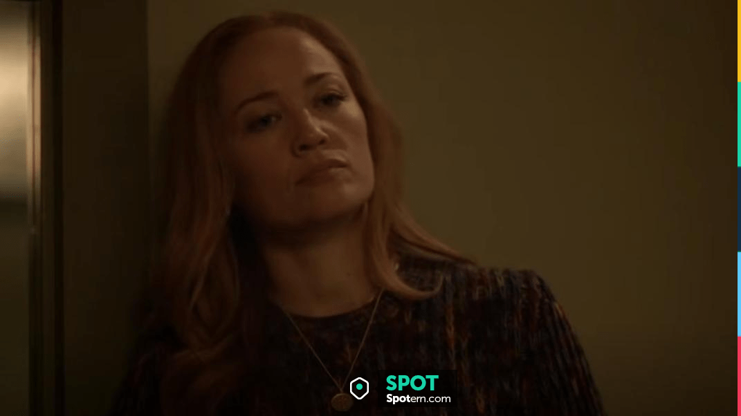 Madewell Paperclip Chain Necklace worn by Angie Polaski (Erika