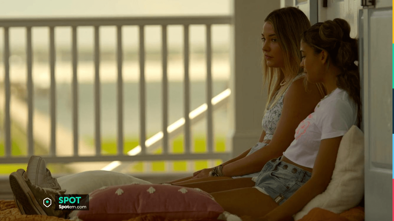Outer Banks' Season 3: Where to Get Kiara Carrera's Best Outfits