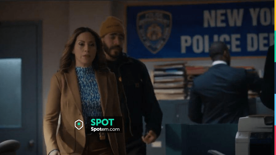 Rag & Bone Nancy Blazer worn by Detective Crystal Morales (Elizabeth ...