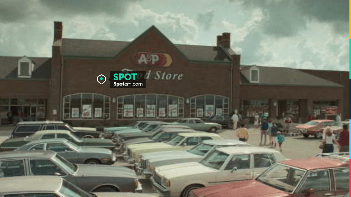 Meadowbrook Market Square as The A&P supermarket as seen in White Noise