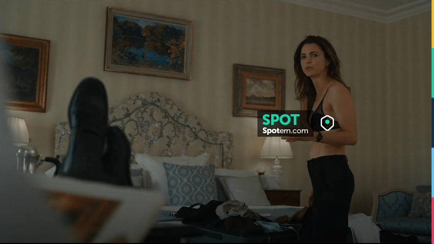 Natori Cherry Blossom Bra worn by Ambassador Kate Wyler (Keri Russell