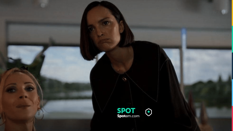 Rejina Pyo Elliot Shirt In Black worn by Jack Danvers (Jodi Balfour) as  seen in Ted Lasso (S03E07) | Spotern