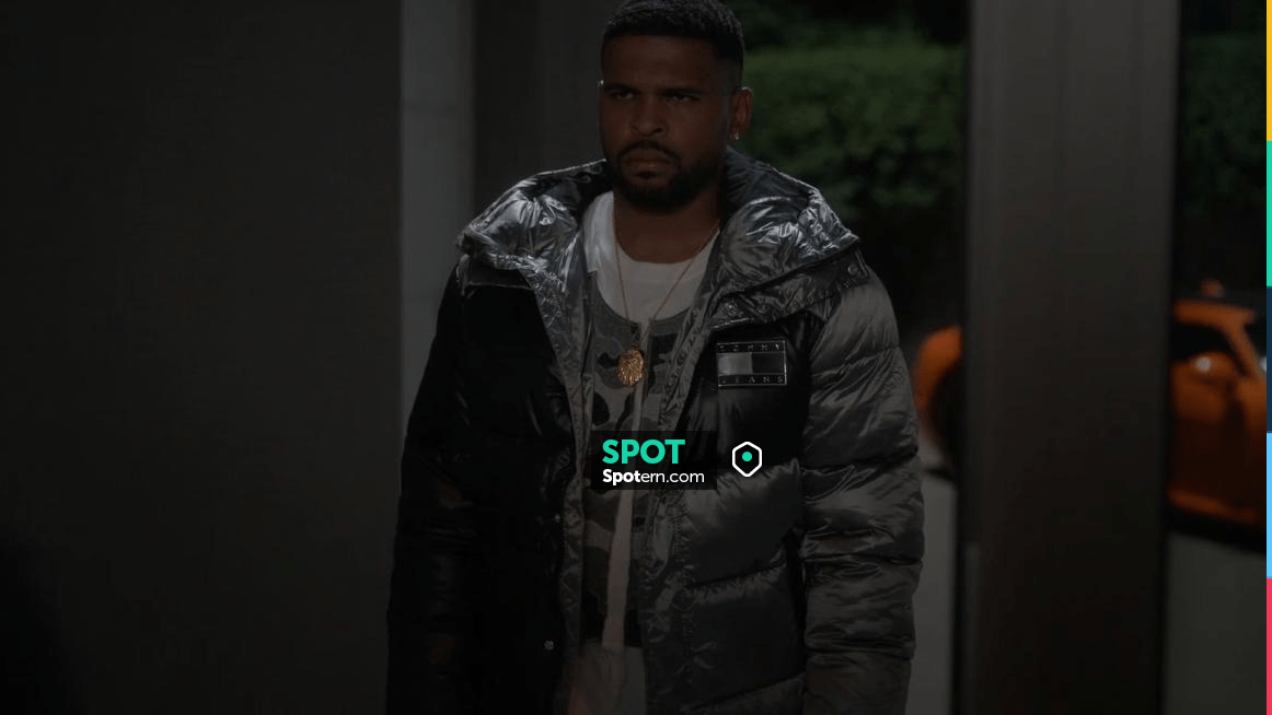 Tommy Jeans Metallic Capsule Color Block Hooded Puffer Jacket worn by Moe  Hashim as seen in Ted Lasso (S03E09)