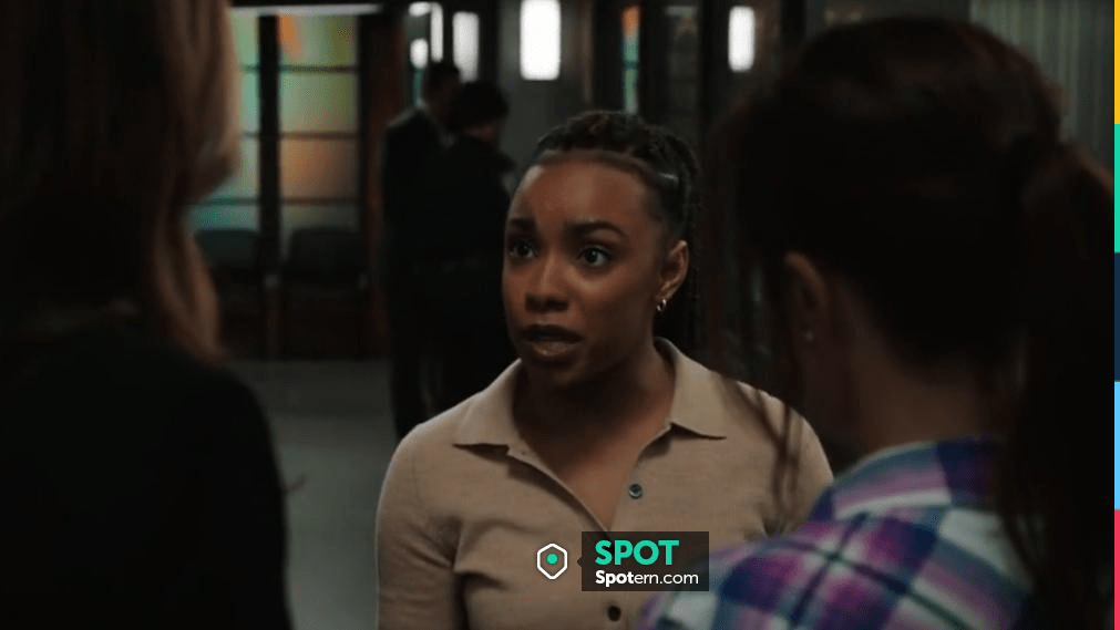 Banana Republic Ella Sweater Polo worn by Detective Tonie Churlish