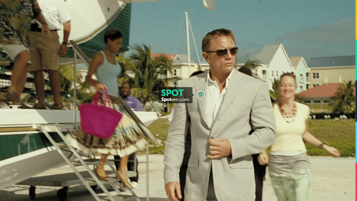 Traje Bahama Royale usado por James Bond (Daniel Craig) como se ve en ...