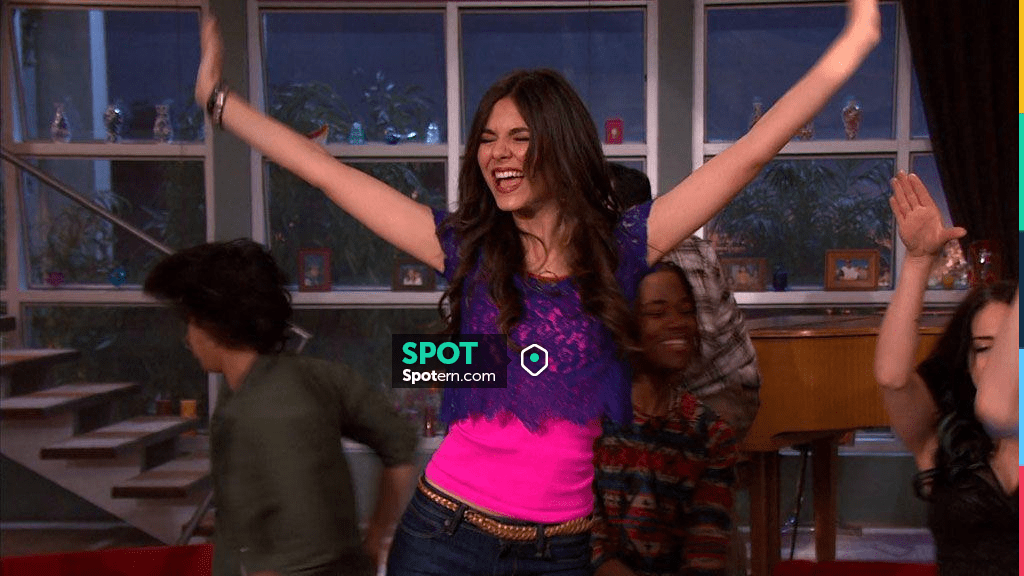 Tee shirt worn by Tori Vega (Victoria Justice) in Victorious