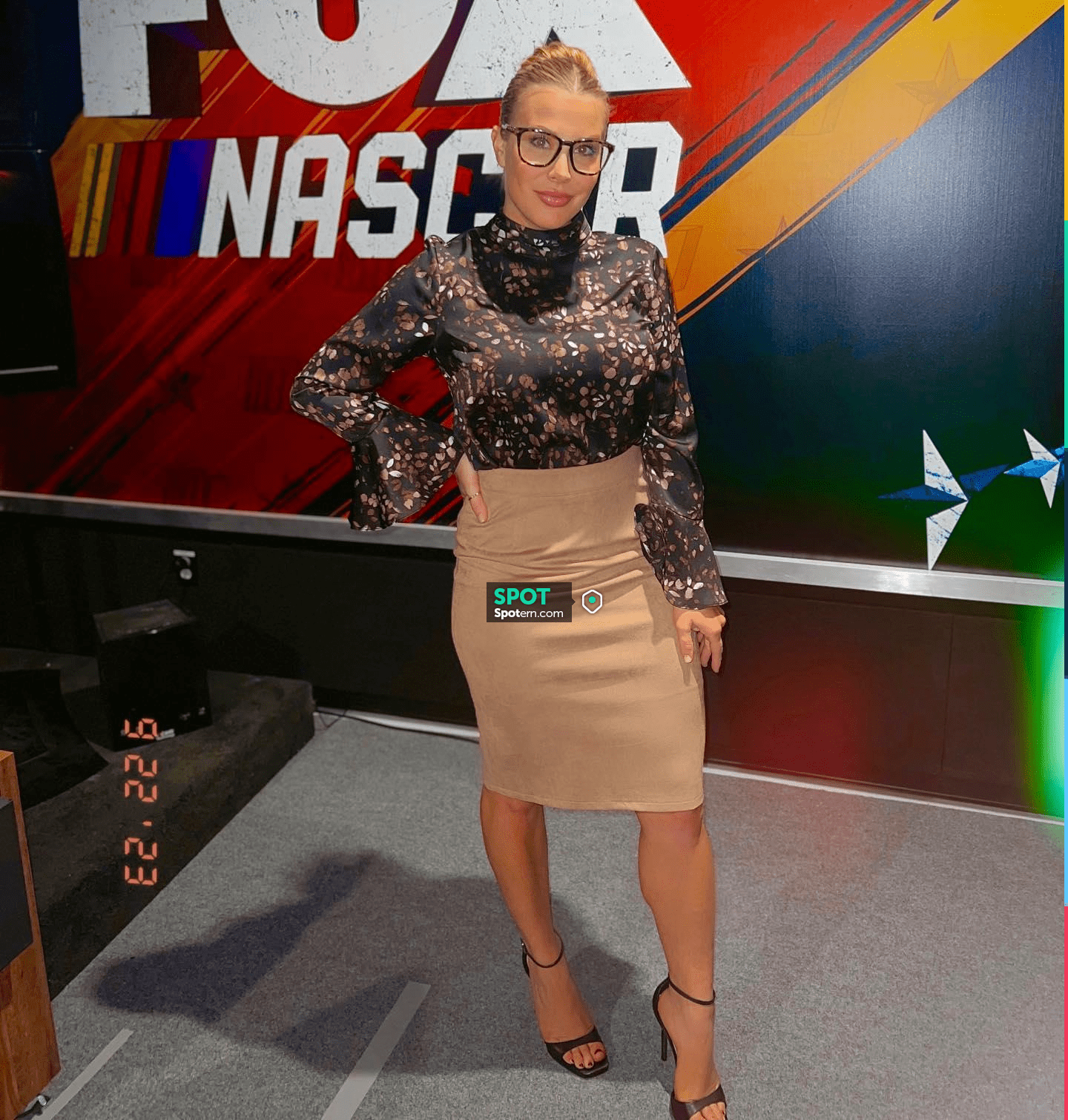 Skirt worn by Kaitlyn Vincie on her Instagram account @kaitlyn_vincie