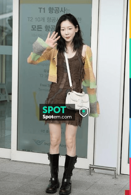 Louis Vuitton Hide And Seek worn by Taeyeon at Incheon Airport on August  11, 2023