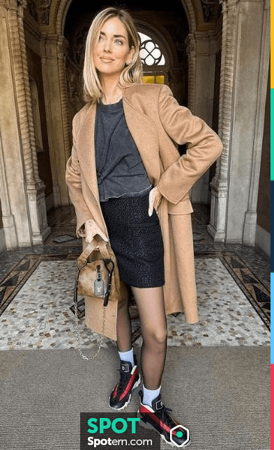 Louis Vuitton Zapatilla de zapatilla usada por Chiara Ferragni en su  publicación de Instagram el 12 de agosto de 2023