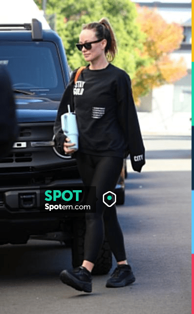 Alo Yoga 7/8 High-Waist Airlift Legging worn by Olivia Wilde in Los Angeles  on January 3, 2024