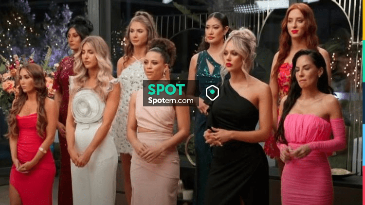 Bariano Isobel One Shoulder Cut Out Gown worn by Evangeline Lilly as ...