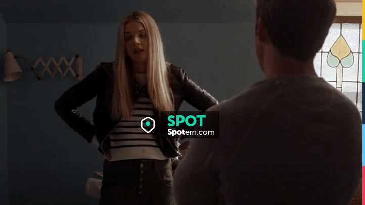 La Ligne Juliette Sweater worn by Tami Tamietti (Kate Miner) as seen in