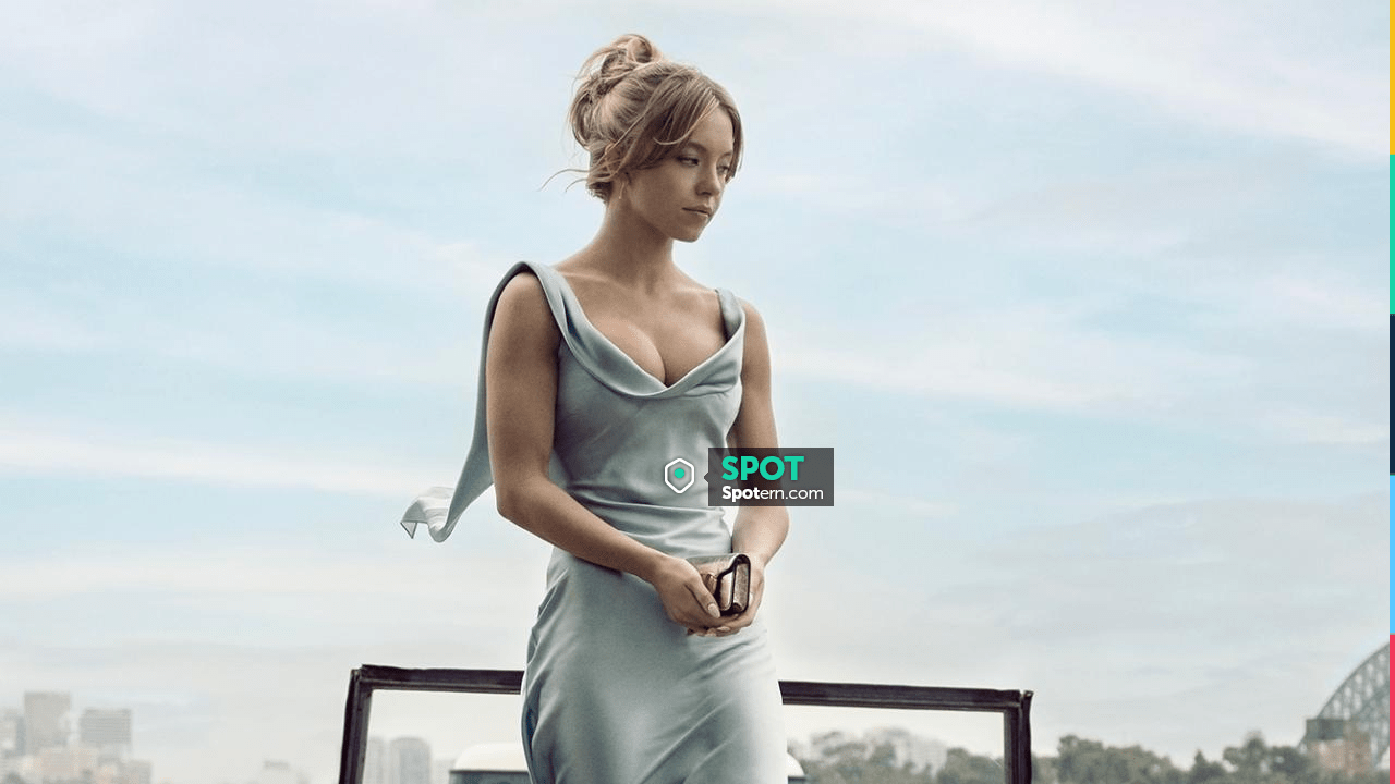 The blue dress worn by Bea (Sydney Sweeney) in the movie Everything But You | Spotern The blue dress worn by Bea (Sydney Sweeney) in the movie Everything But You | Spotern