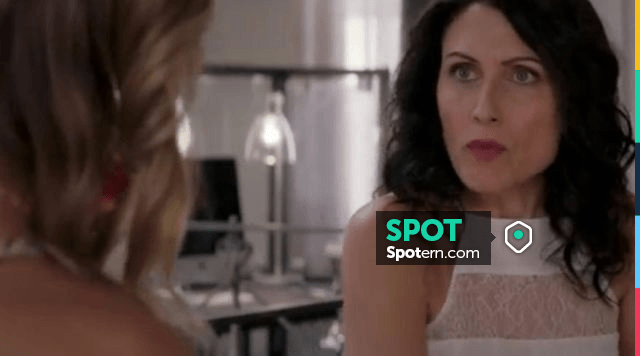 White tank top of Abby McCarthy Lisa Edelstein in Girlfriends