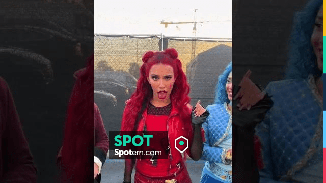 costumes-from-descendants-the-rise-of-red-kylie-cantrall-wears-red-zip