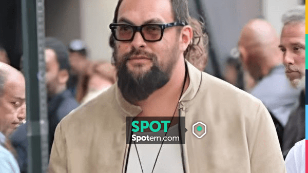 Chaqueta Beige Jason Momoa Nyc 2025 En Jason Momoa Rompe La Jerga
