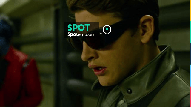 The Ray-Ban New Wayfarer Flash of Scott Summers / Cyclops (Tye Sheridan) in  X-Men: Apocalypse | Spotern