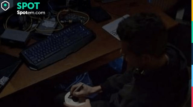 The computer keyboard of Elliot Alderson (Rami Malek) in Mr. Robot ...