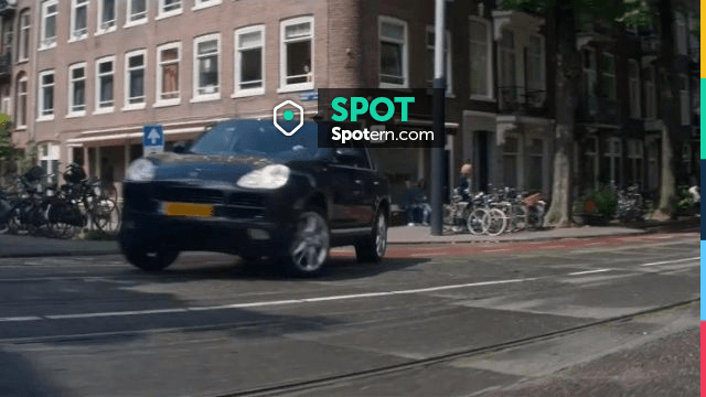 The Porsche Cayenne 955 in Hitman & Bodyguard | Spotern