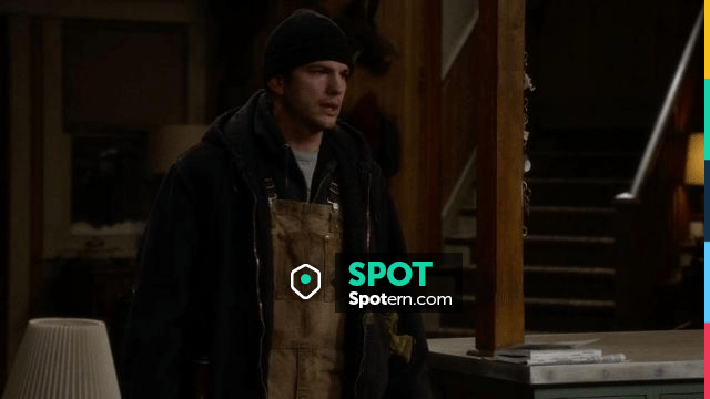 Bib Carhartt Colt Bennett (Ashton Kutcher) in The Ranch S02E06 | Spotern
