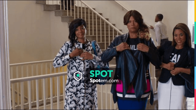 The printed dress horses Dina in Girls trip | Spotern