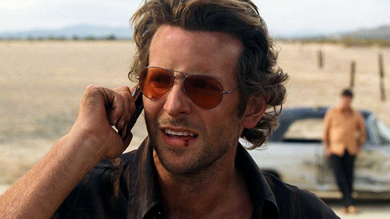 sunglasses Ray-Ban glasses red of Phil Wenneck (Bradley Cooper) in Very Bad...