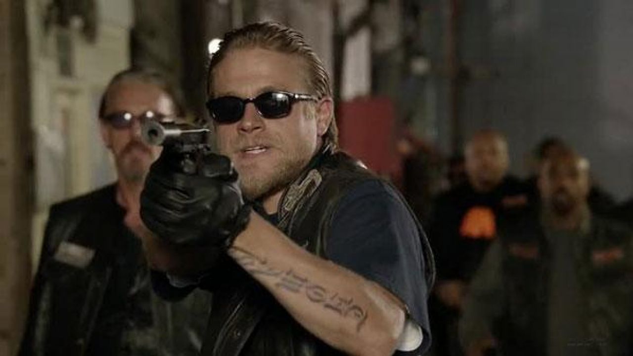 The sunglasses that Jax Teller (Charlie Hunman) in Sons of Anarchy