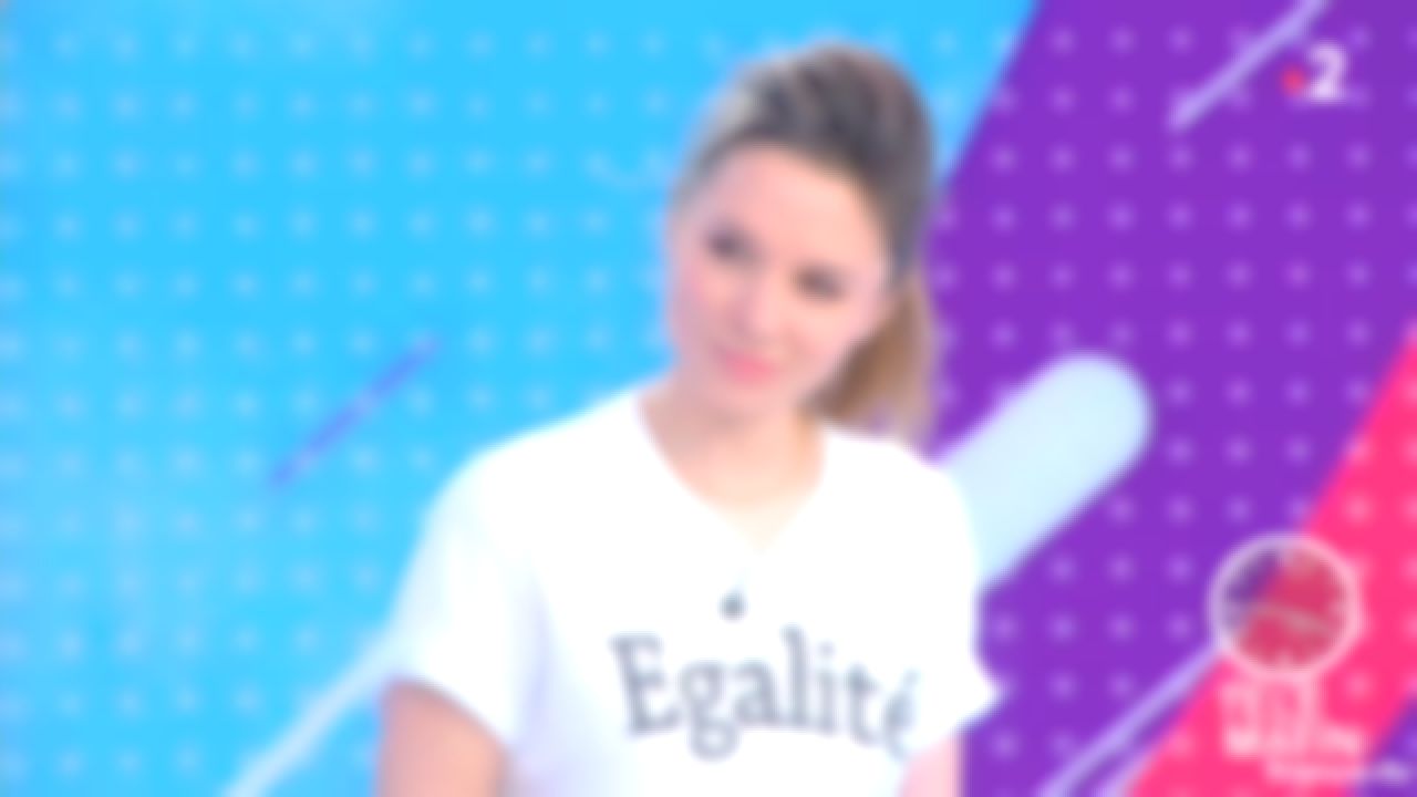 The t-shirt Equal of Olivia Schaller in Télématin from the 08/03/2018 ...