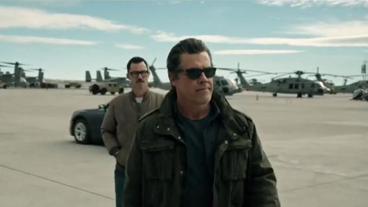 Black sunglasses worn by Matt Graver (Josh Brolin) as seen in Sicario 2
